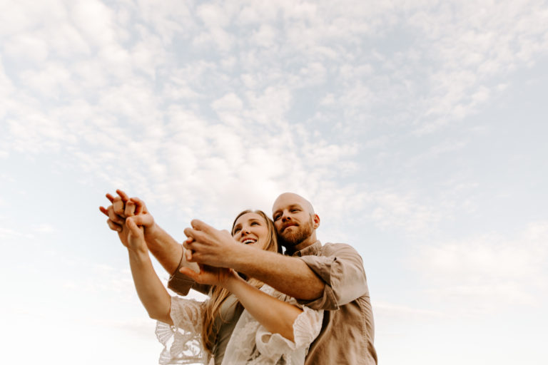 Wildflowers and Mountains Engagement Session – Blowing Rock, North Carolina