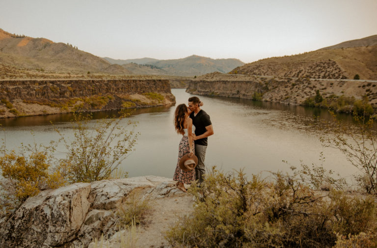 Lucky Peak Lake Sunrise Engagement Session – Boise, Idaho