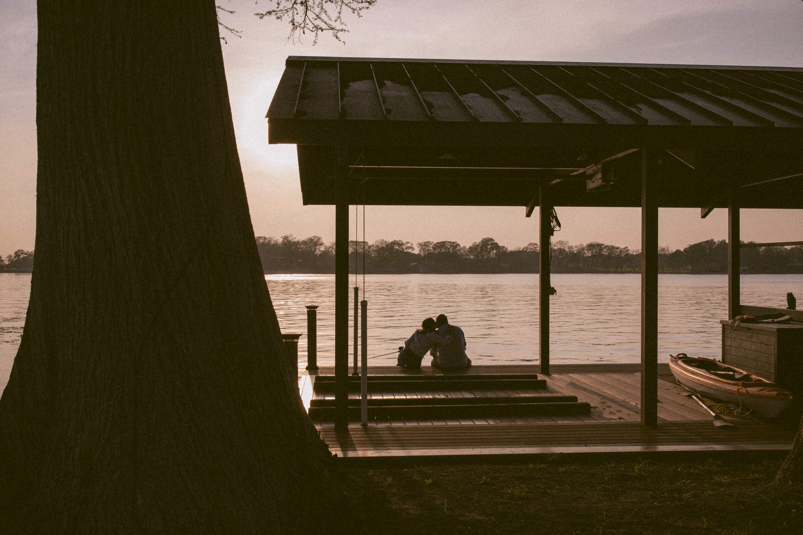 Backyard Lake House Couples Session – McQueeny, Texas